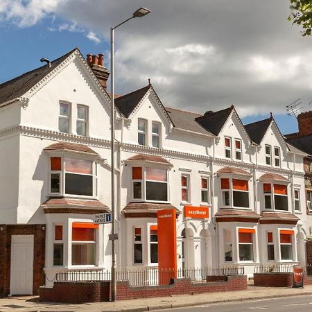Easyhotel 독서 외부 사진
