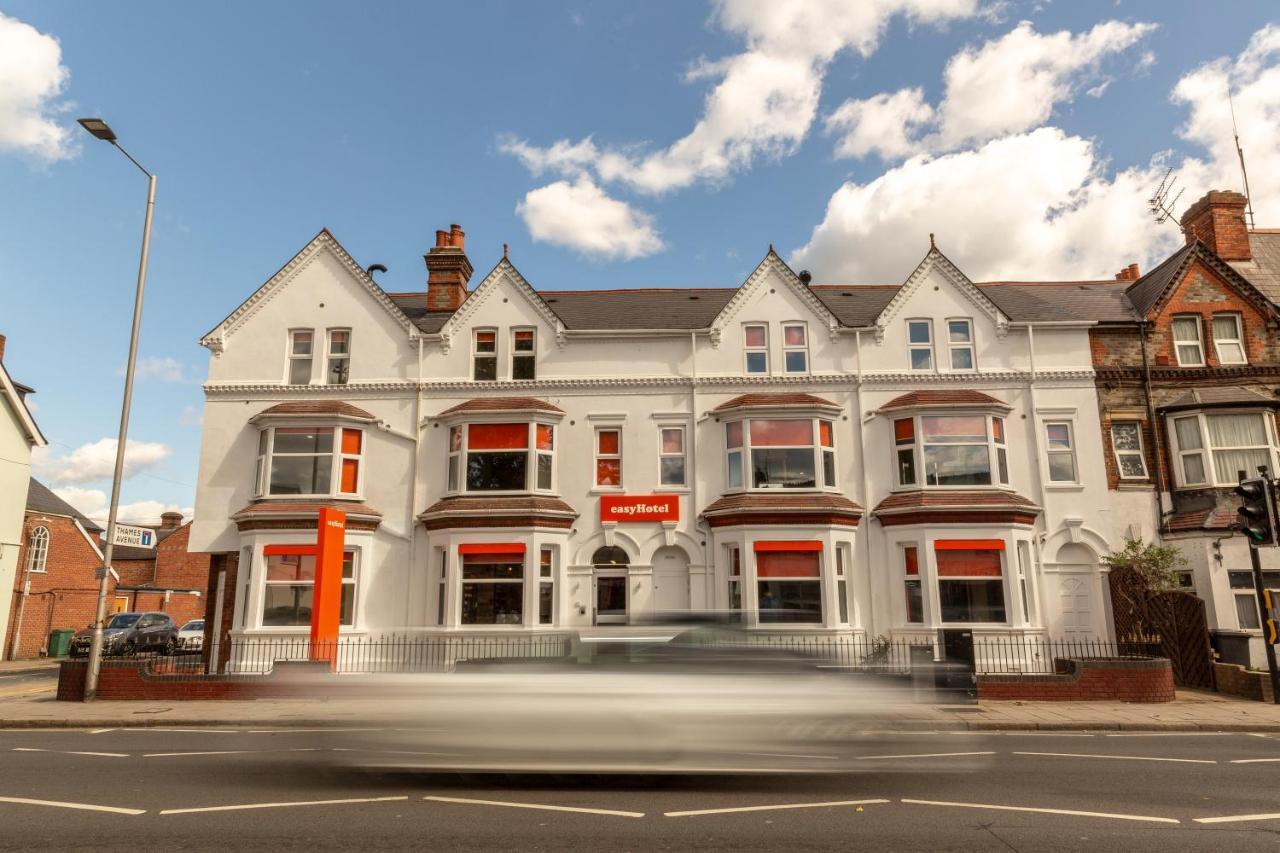Easyhotel 독서 외부 사진